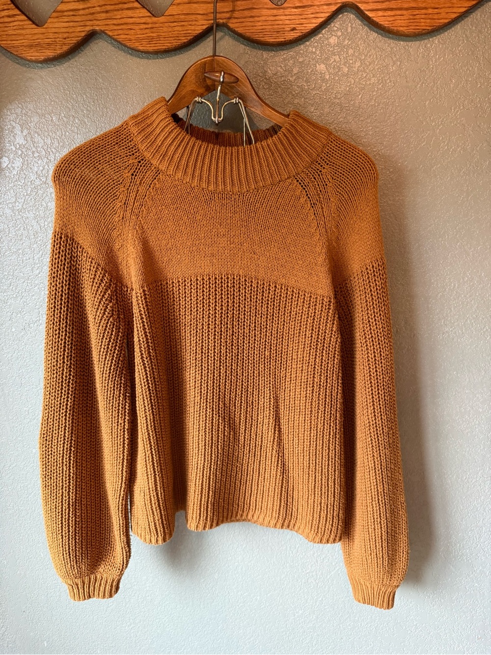 Madewell Ribbed Mockneck Sweater in Warm Caramel